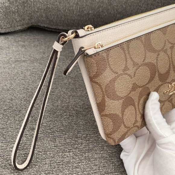 NWT Coach C5576 DOUBLE Zip Wallet in Signature Canvas Gold/Khaki/Chalk - Picture 6 of 8